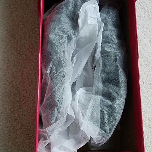 Minnesota Twins slip on flat shoes w/crystal logo embellishments - Picture 4 of 4